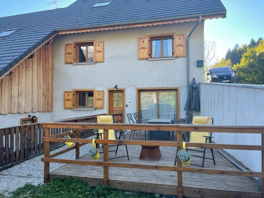 Allemond - Restful 2 Bed Apartment For Ski, Cycle & Family Экстерьер фото